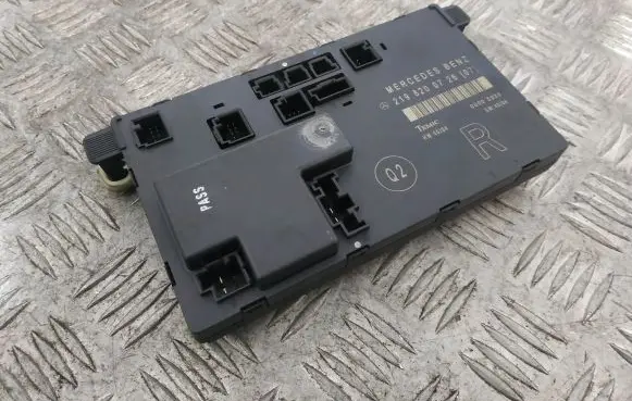 Mercedes-Benz CLS C219 Door control unit/module A2198200726
