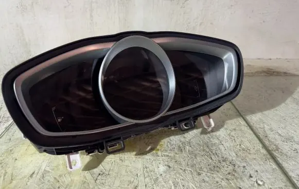 Volvo V40 Speedometer (instrument cluster) 769212810U 0163681 31473473