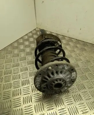 BMW 3 F30 F35 F31 Front shock absorber with coil spring 6873827