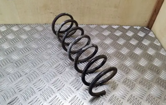 Mazda 3 I Rear coil spring