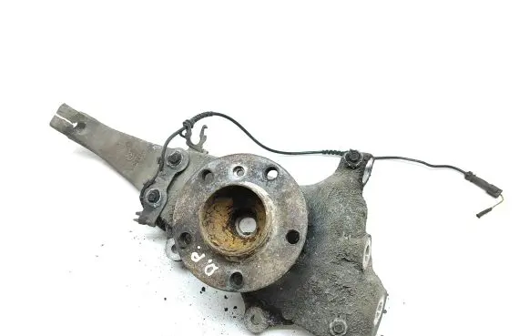 BMW 5 F10 F11 Front wheel hub