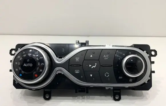 Renault Captur Interior fan control switch 