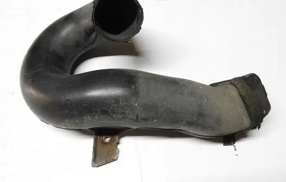 Toyota Auris 150 Intake resonator 0R010