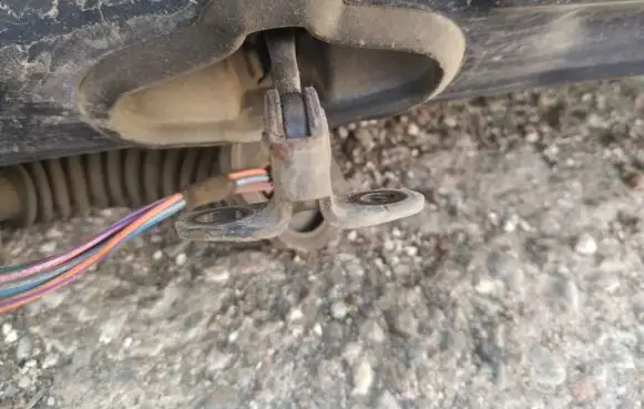Rear door check strap stopper
