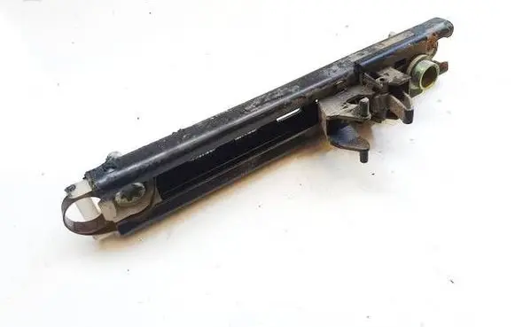 Opel Astra G Seat belt adjustment rail 090560661