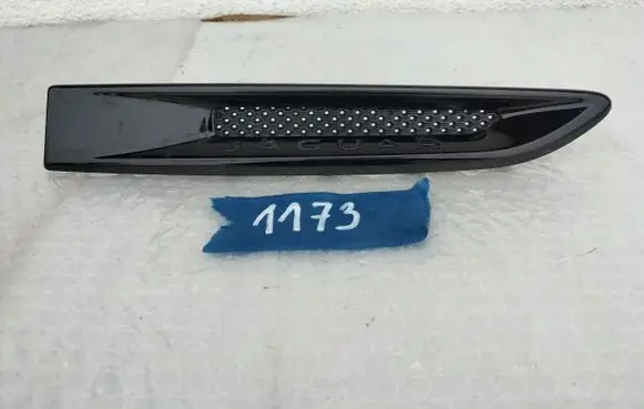 Jaguar XE Fender trim (molding) GX7M280B10A