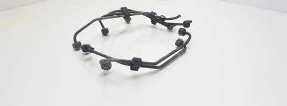 Audi A6 S6 C4 4A Fuel injector supply line/pipe 