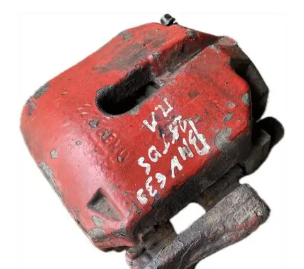 BMW 5 E39 Front brake caliper