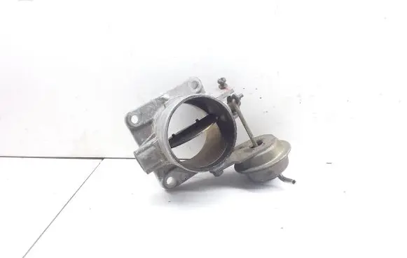 Nissan Almera Throttle valve