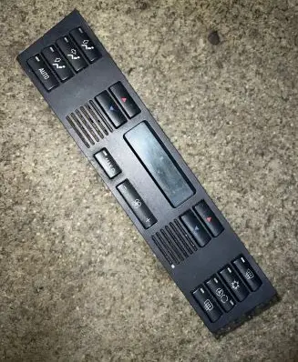 BMW 5 E39 Climate control unit 6902542 0900000 SW310P
