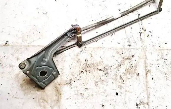 Renault Megane I Front wiper linkage and motor