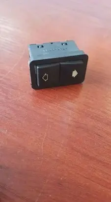 BMW 7 E38 Electric window control switch 8368974
