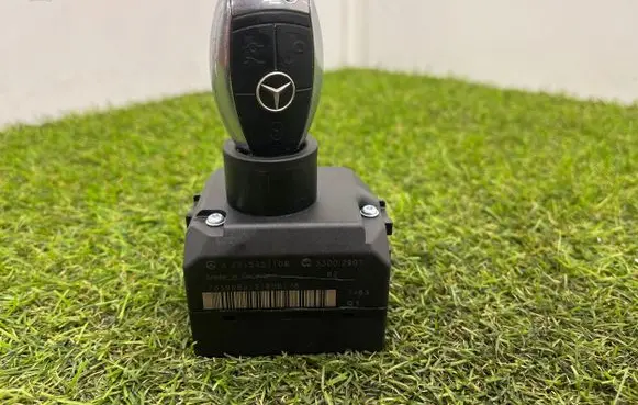 Mercedes-Benz S AMG W221 Ignition lock A2215451108