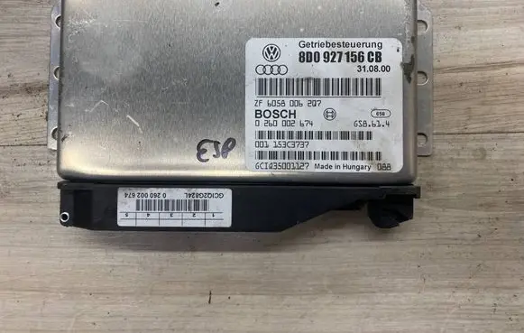 Audi A4 S4 B5 8D Gearbox control unit/module 8D0927156CB 0260002674 ZF6058006207