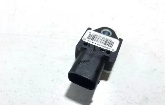 Mercedes-Benz A W169 Airbag deployment crash/impact sensor a1698202226