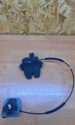 Volvo S60 Tailgate/trunk/boot lock/catch/latch 31278384