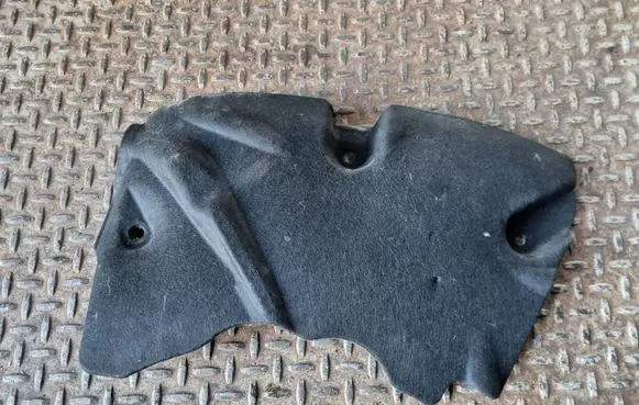 BMW 3 G20 G21 Heat shield in engine bay 8580385