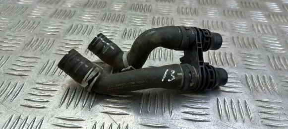 Volkswagen PASSAT B8 Engine coolant pipe/hose 5Q0820507J