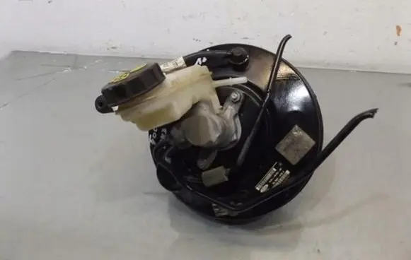 Ford Focus Brake booster