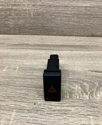 Toyota Avensis T250 Hazard light switch 157963 TR9503