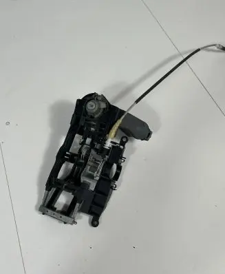 BMW 7 F01 F02 F03 F04 Front door exterior handle/bracket X1718722511