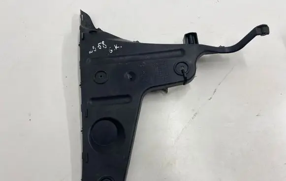 Seat Exeo (3R) Rear bumper mounting bracket 3R9807393