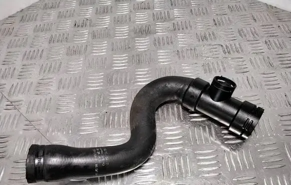 Audi A6 S6 C5 4B Engine coolant pipe/hose
