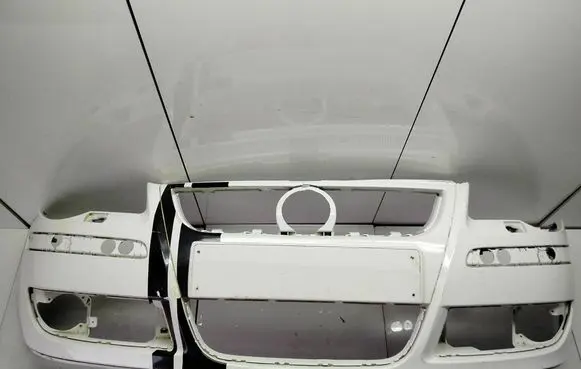 Volkswagen Polo IV 9N3 Front bumper 6Q0807217E