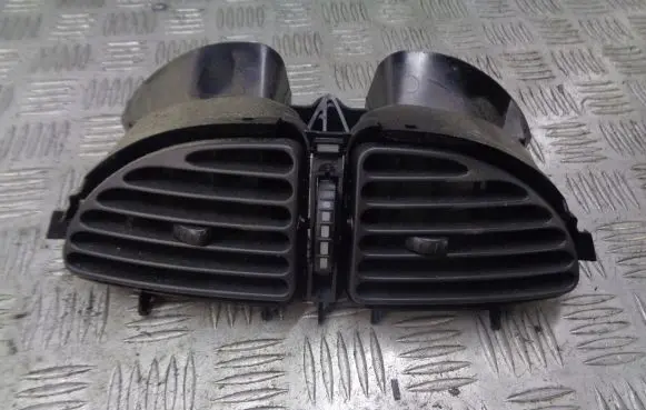 Citroen C5 Dashboard side air vent grill/cover trim 963261727A