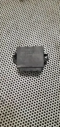 Renault Master III Parking PDC control unit/module 8201015177