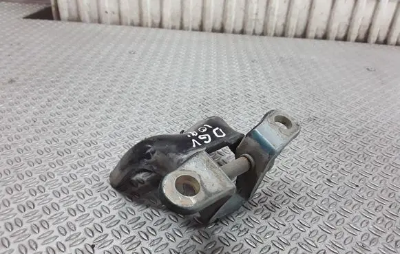 Hyundai Galloper Rear door upper hinge
