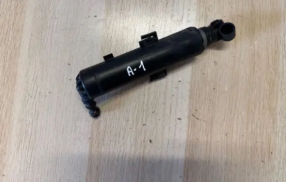 Headlight washer spray nozzle