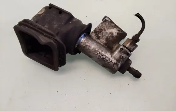 Honda Civic Clutch slave cylinder 