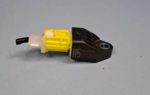 Toyota Yaris Airbag deployment crash/impact sensor 898310D130