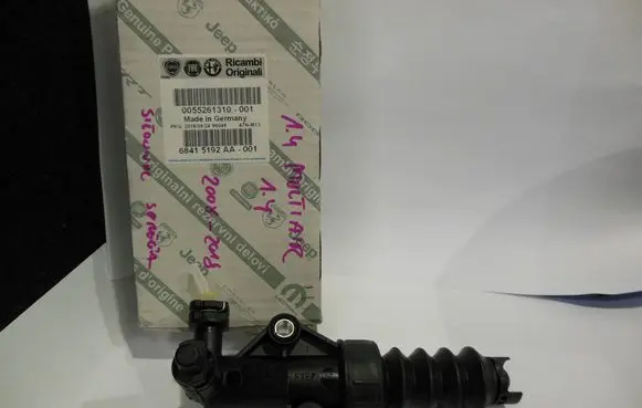 Alfa Romeo Mito Clutch master cylinder 55261310