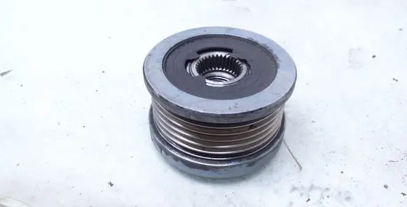 Hyundai Santa Fe Alternator pulley N88015886 2489251