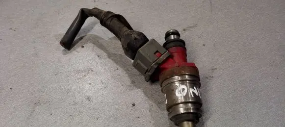 Nissan Terrano Fuel injector JS211
