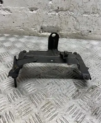 Honda CR-V Battery bracket 