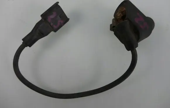 Opel Omega B1 Camshaft position sensor 0232103017