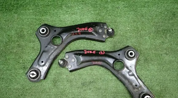 Nissan Juke II F16 Front lower control arm/wishbone 
