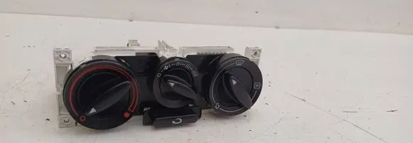 Audi A4 S4 B5 8D Air conditioning/heating control unit 8L0819045A 654885K35 901510980000