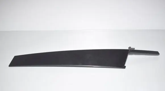 BMW 2 F46 Front door glass trim molding 7316730 51357316730