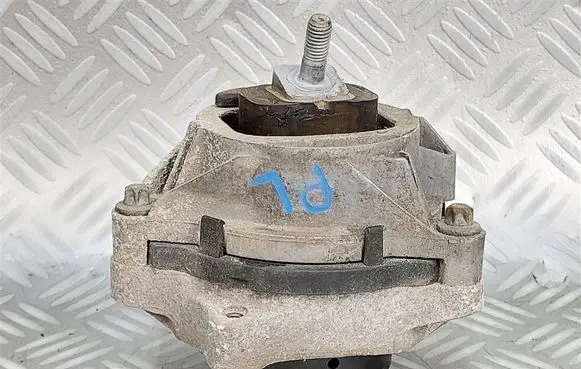 BMW 3 F30 F35 F31 Engine mount vacuum valve 6865469