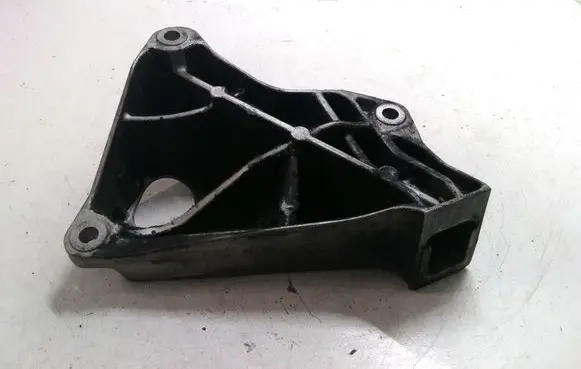 BMW 5 F10 F11 Engine mounting bracket 6781241 22116781241