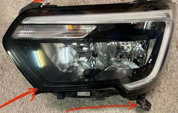 Renault Trafic III (X82) Headlight/headlamp 260607867R 366900804