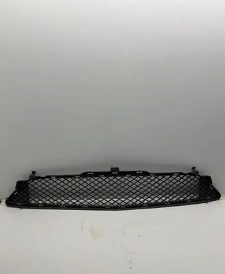 Mercedes-Benz B W246 W242 Front bumper lower grill A2468851122