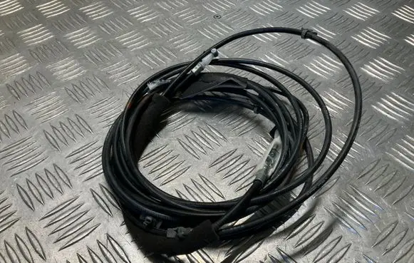 Nissan Cube Z12 Fuel cap flap release cable