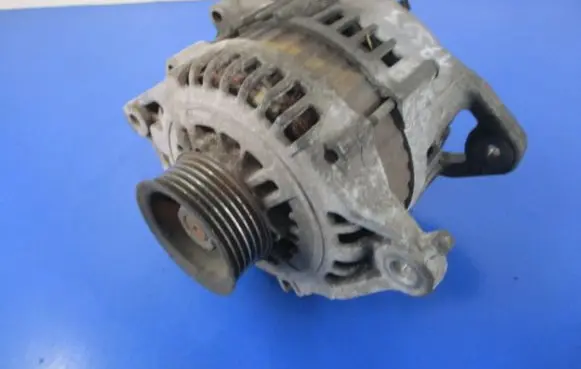 Nissan Almera Tino Generator/alternator 23100-BU010