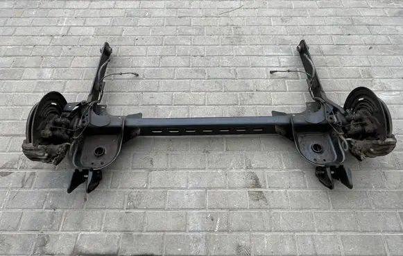 Opel Vivaro Rear axle beam 93868595 R555027019R 040416177