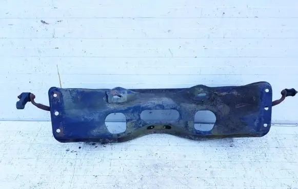 Subaru Impreza I Front subframe
